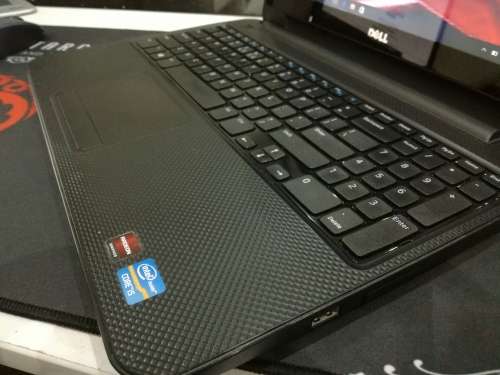 *Monstrous Spec i5*DELL INSPIRON 3521*i5-3337U*TOUCHSCREEN*750GB HDD*4GB RAM*RADEON GRAPHICS*HD*DVD*